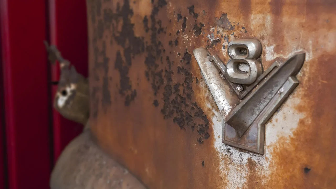 V8